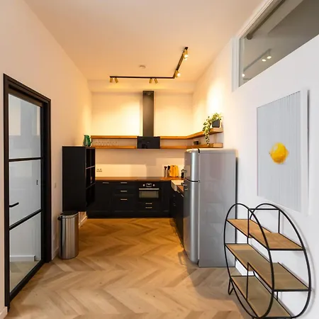 6 Persons Luxury Appartement In Citycentre Breda Exterior photo