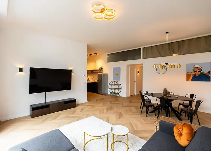 6 Persons Luxury Appartement In Citycentre Breda