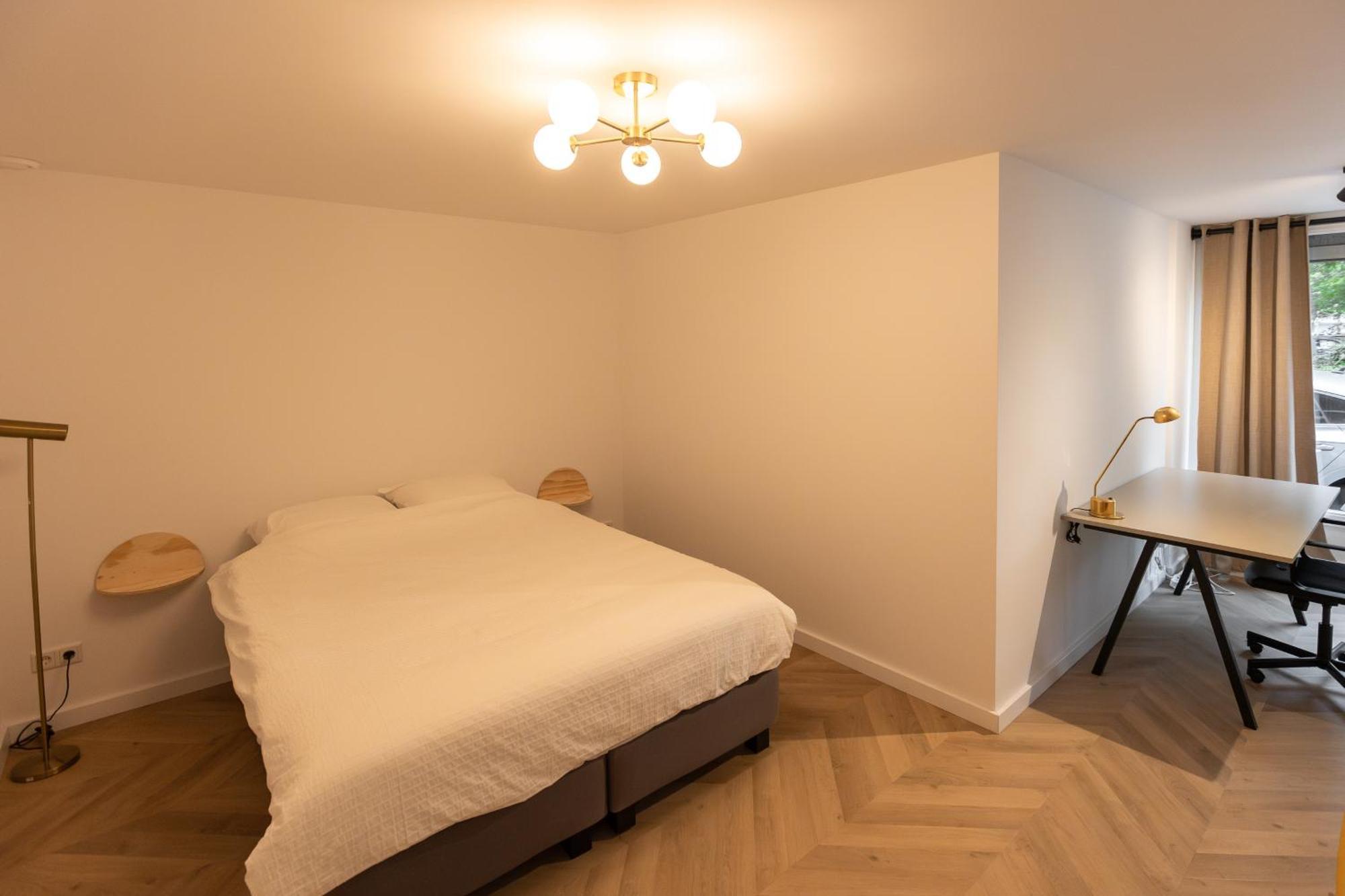 6 Persons Luxury In Citycentre Breda