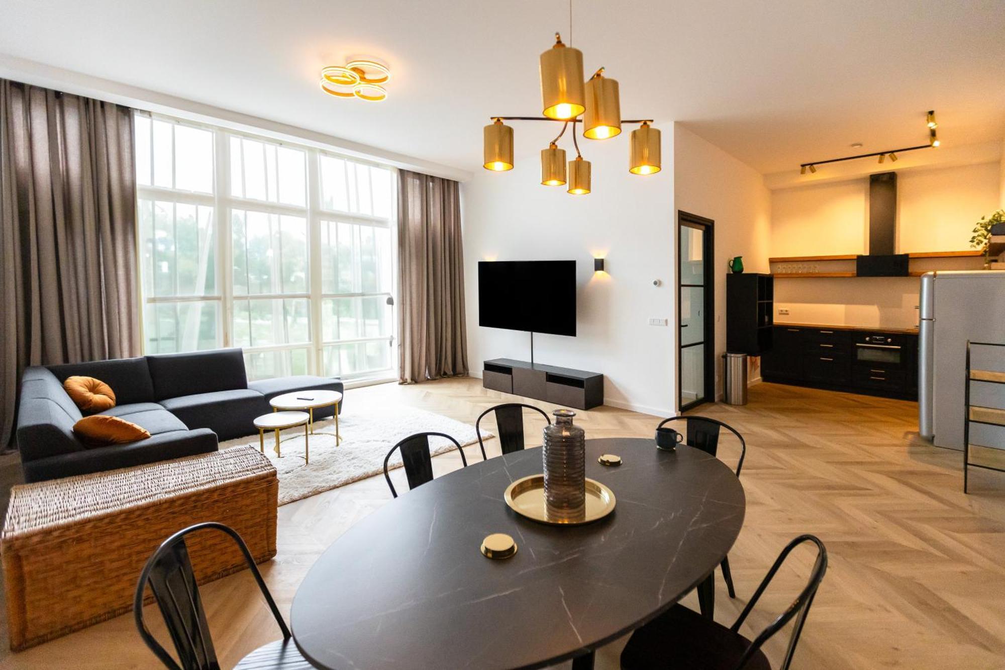 Apartment 6 Persons Luxury In Citycentre Breda